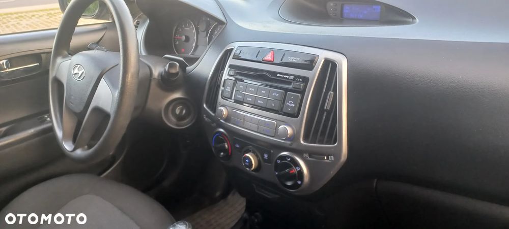 Hyundai i20 - 8