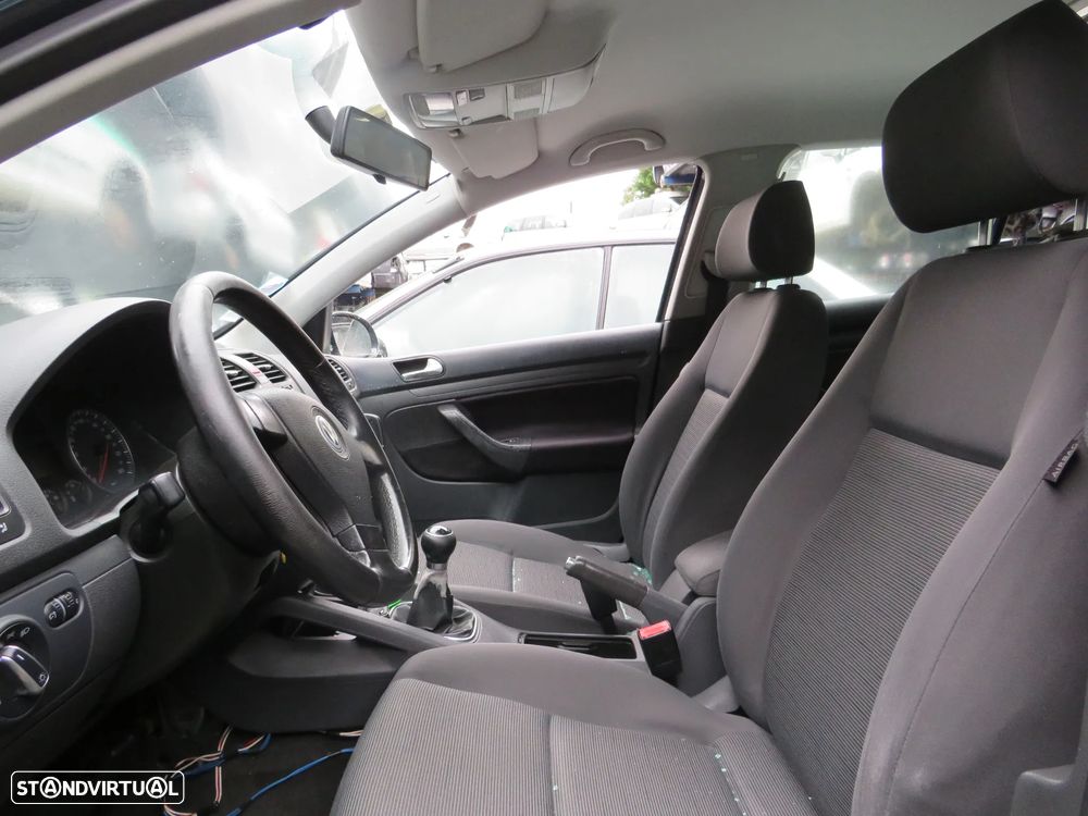 Volkswagen Golf V 1.9 120Cv  de 2005 - Peças Usadas (9491) - 8