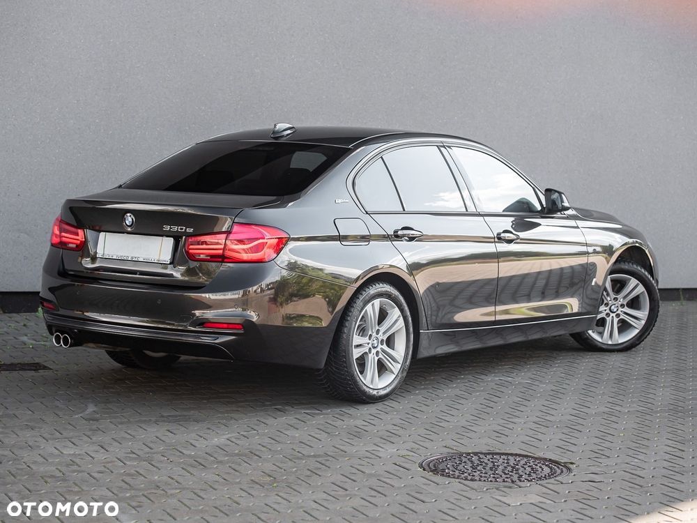 BMW Seria 3 330e iPerformance M Sport - 11