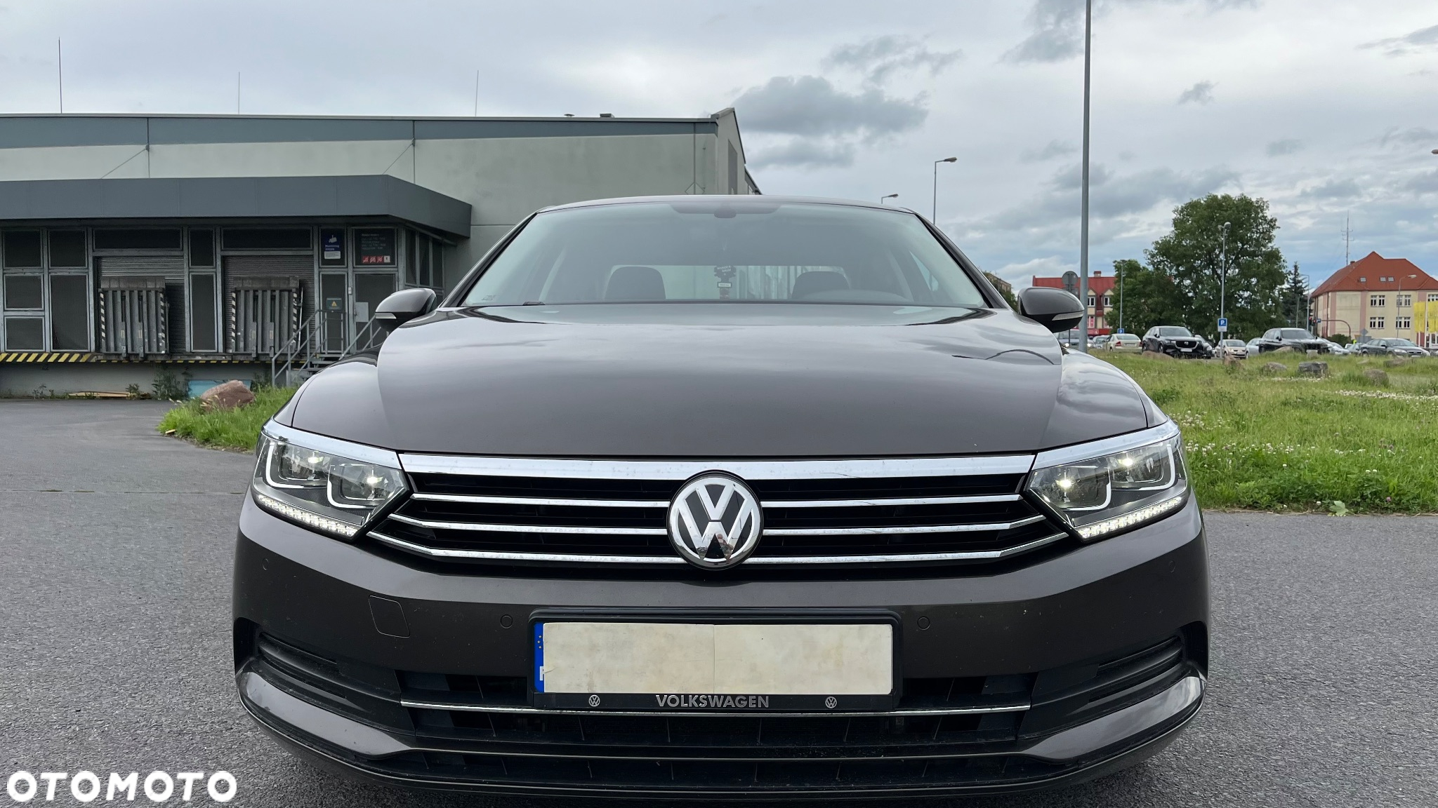 Volkswagen Passat 2.0 TDI SCR Comfortline - 13