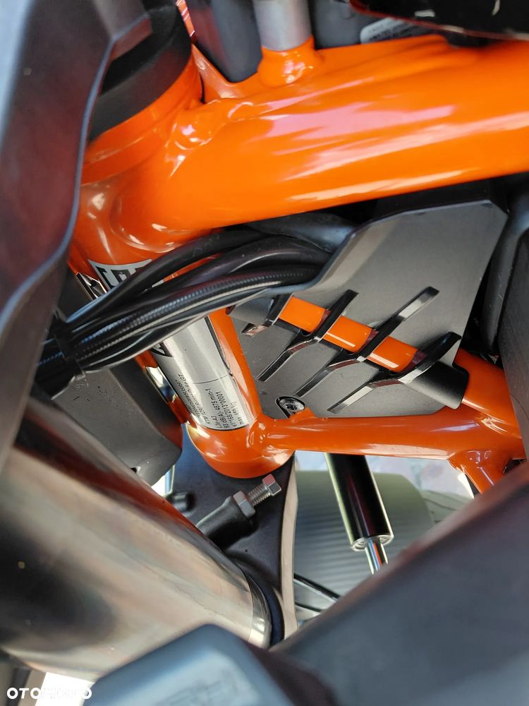 KTM Super Duke - 12