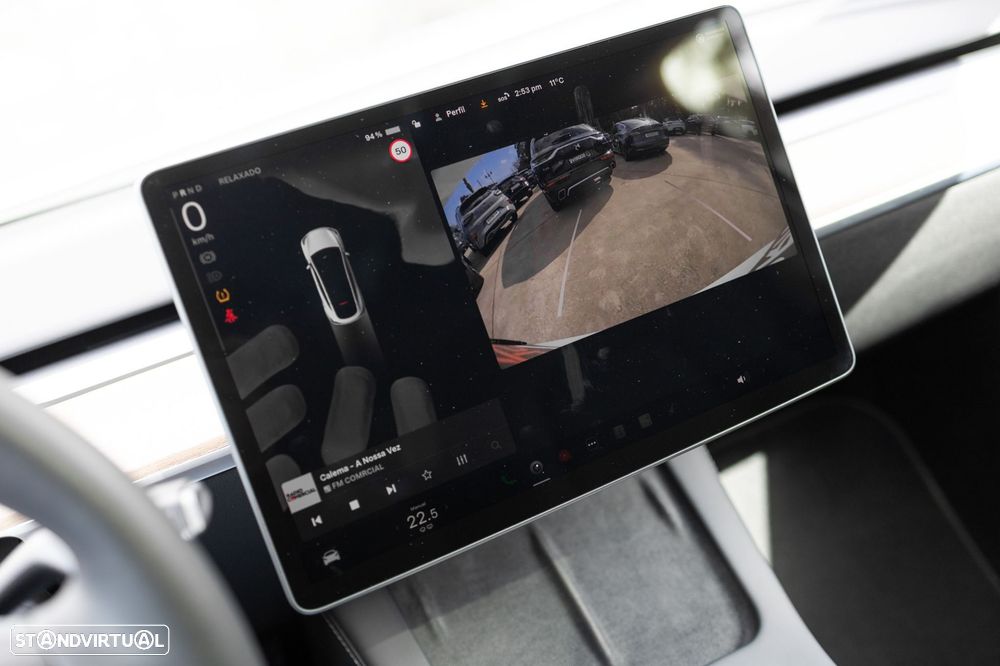 Tesla Model Y Standard RWD - 22