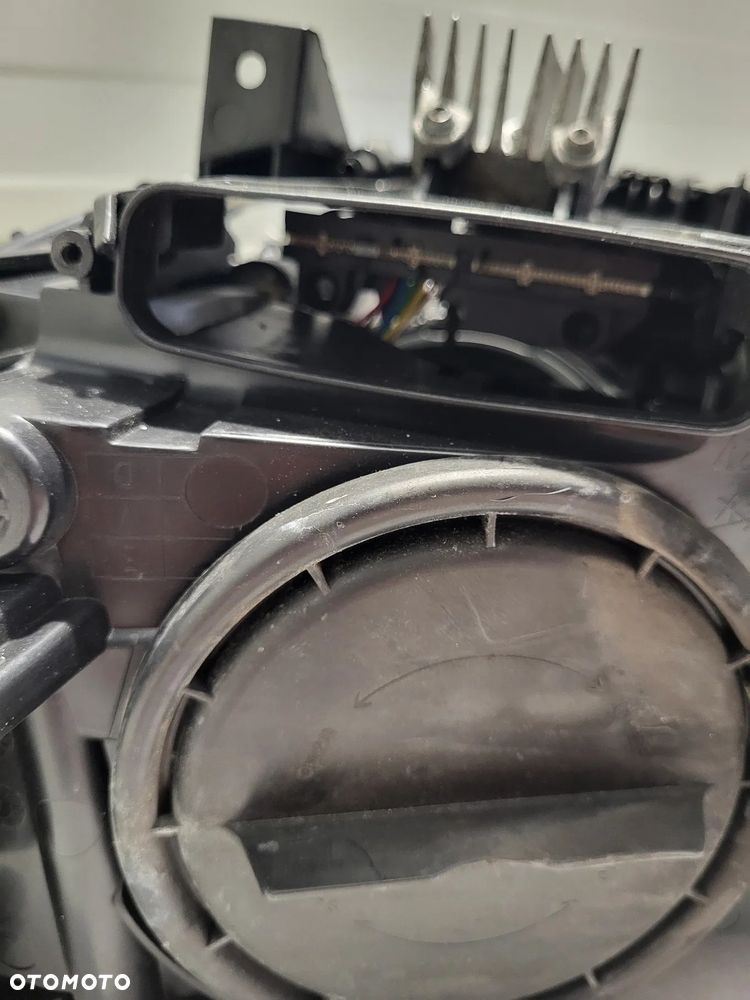 BMW 5 F10 XENON SKRĘTNY PRZÓD STRONA PRAWA  7203252 - 7