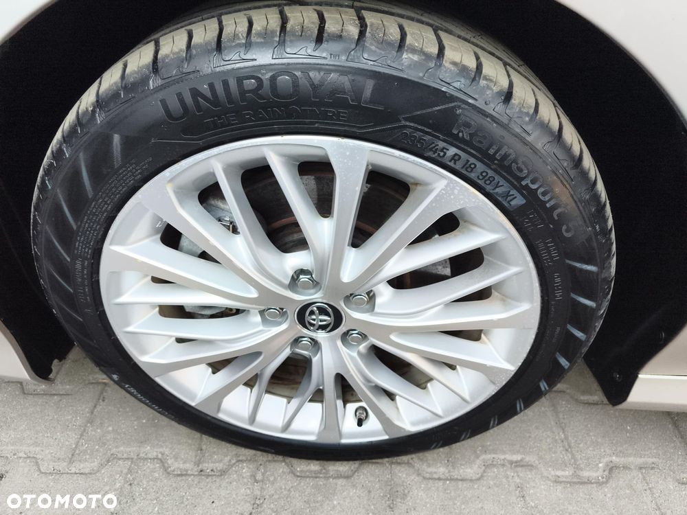 Toyota Camry 2.5 Hybrid Executive CVT - 19