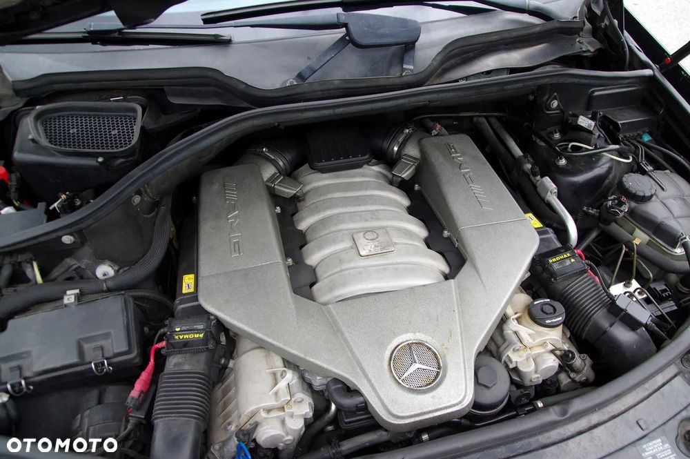 Mercedes-Benz ML 63 AMG 4Matic 7G-TRONIC 10th Anniversary - 40