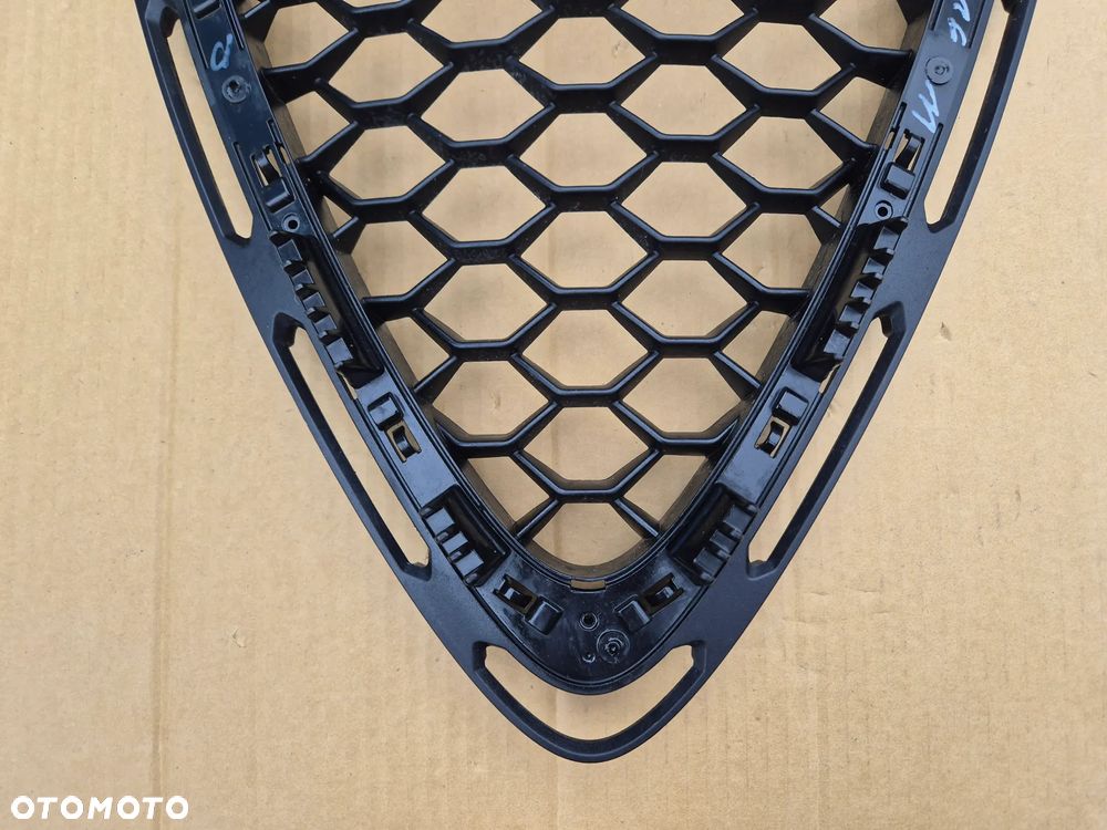 Alfa Romeo Stelvio atrapa.Oryginał. - 2