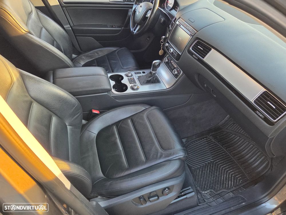VW Touareg 3.0 TDI V6 - 11