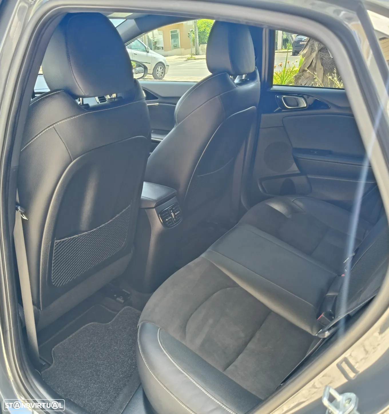 Kia Ceed 1.4 T-GDI GT Line+SRF 7DCT - 29