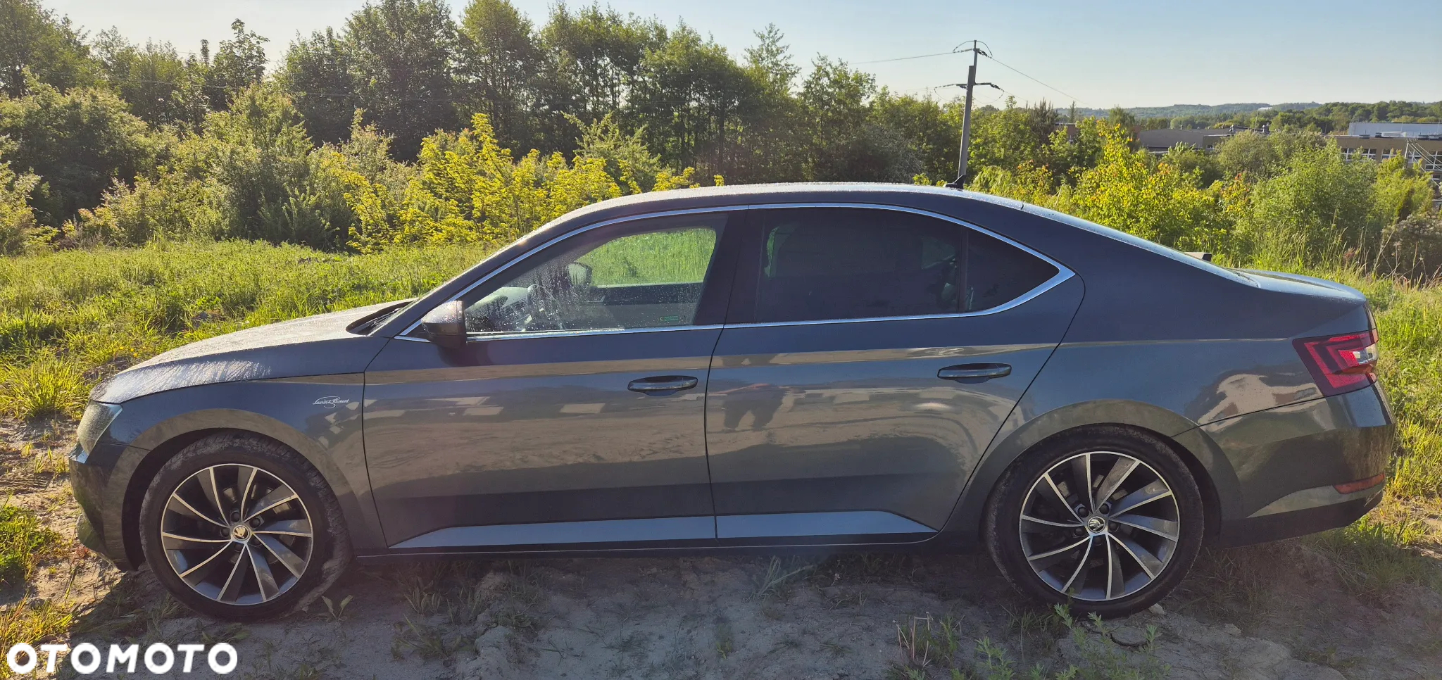 Skoda Superb 2.0 TDI L&K DSG - 11