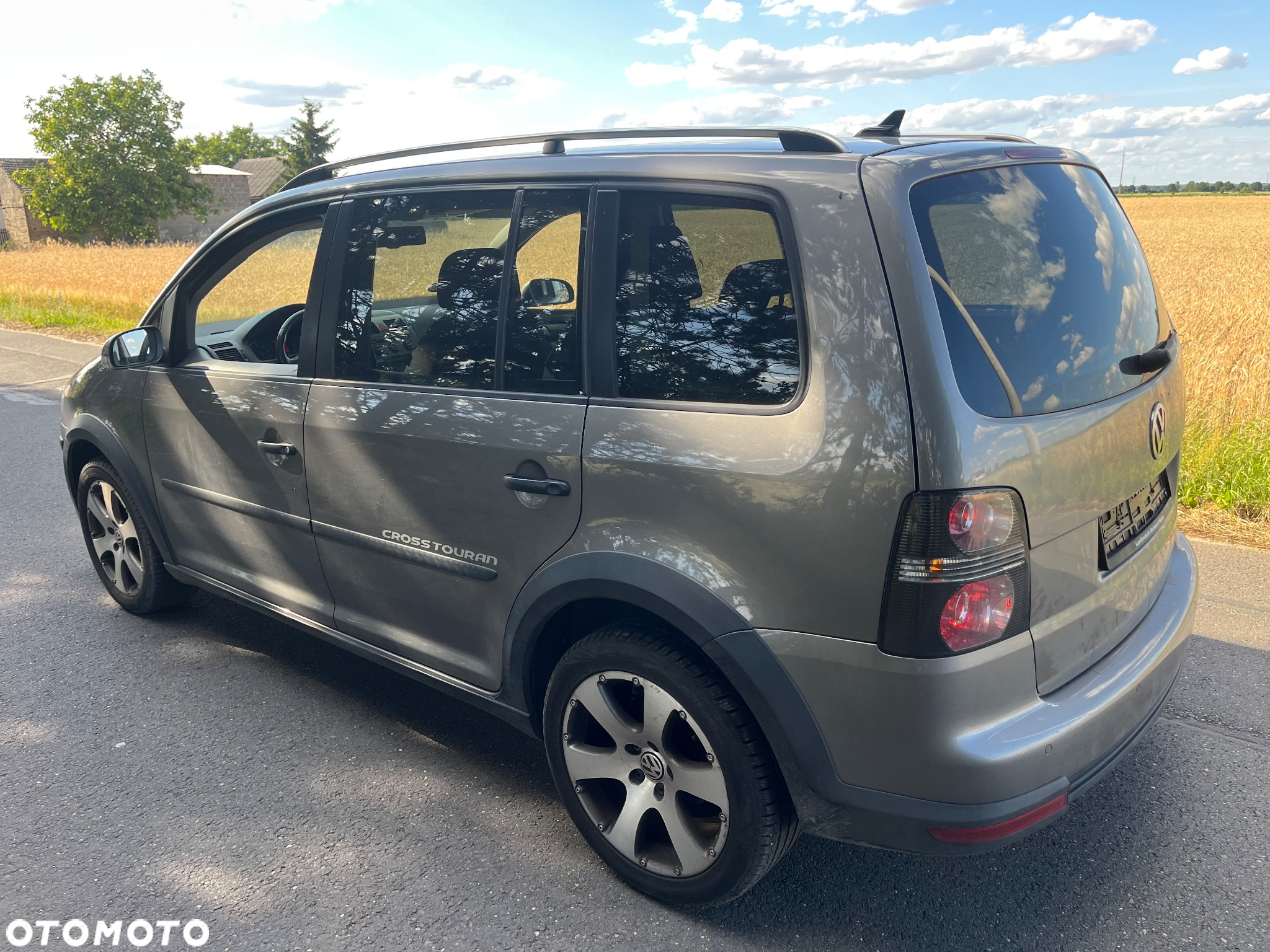 Volkswagen Touran 1.4 TSI Cross - 5