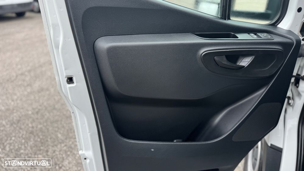 Mercedes-Benz Sprinter 315 CDI/43 C/ Plataforma Elevatória - 17
