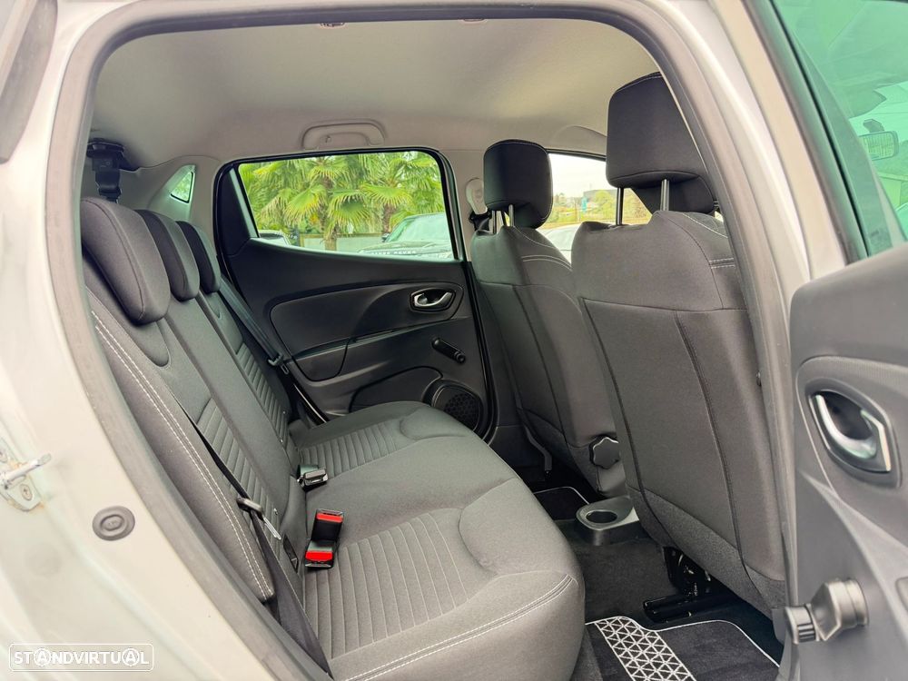 Renault Clio 0.9 TCe Limited - 29