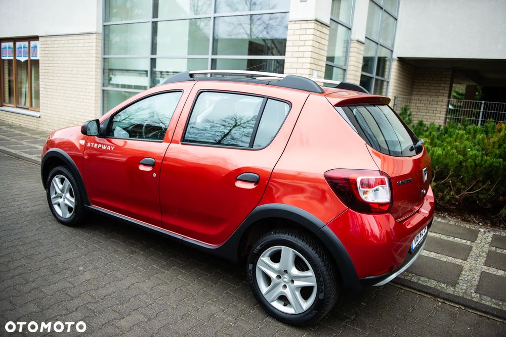 Dacia Sandero TCe 90 Celebration - 5