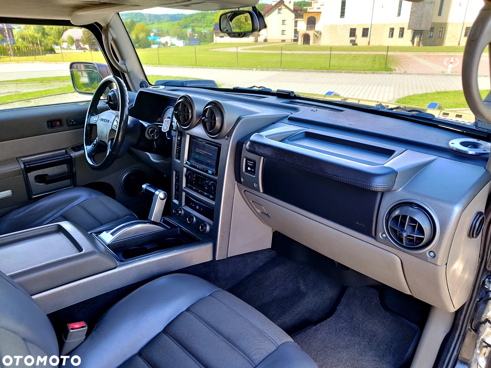 Hummer H2 6.0 V8 - 24