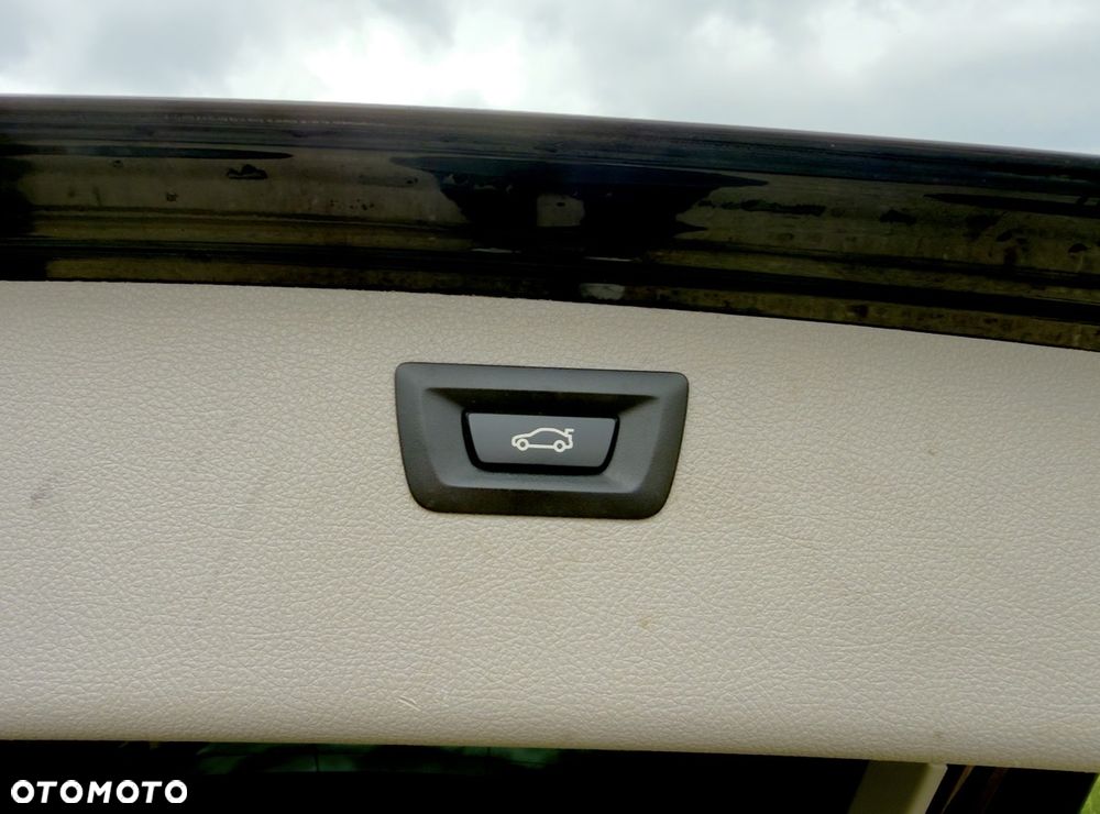 BMW Seria 3 318i Sport Line - 6
