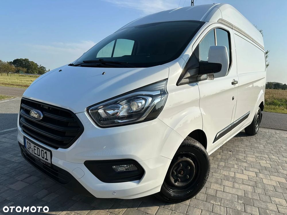 Ford TRANSIT CUSTOM - 13