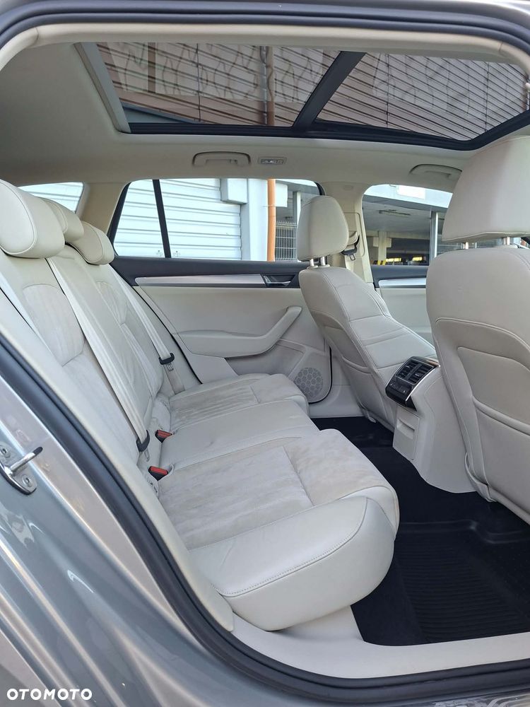 Skoda Superb 2.0 TDI Style DSG - 12