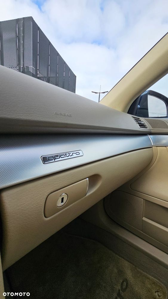 Audi A4 Limousine 2.0T FSI Quattro Tiptr - 8