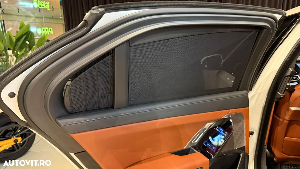 BMW Seria 7 740d xDrive - 25