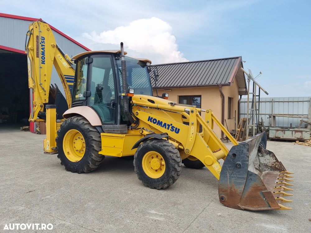 Komatsu WB 93R 5 - 1