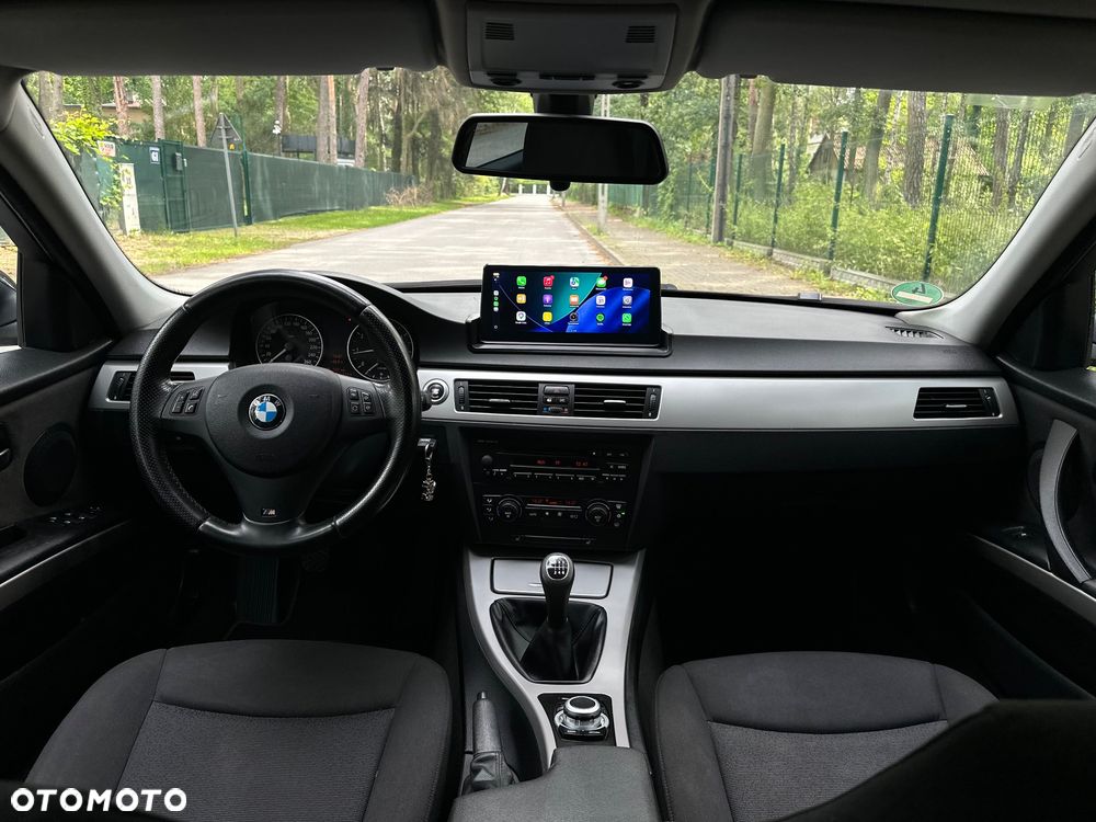 BMW Seria 3 318i - 9