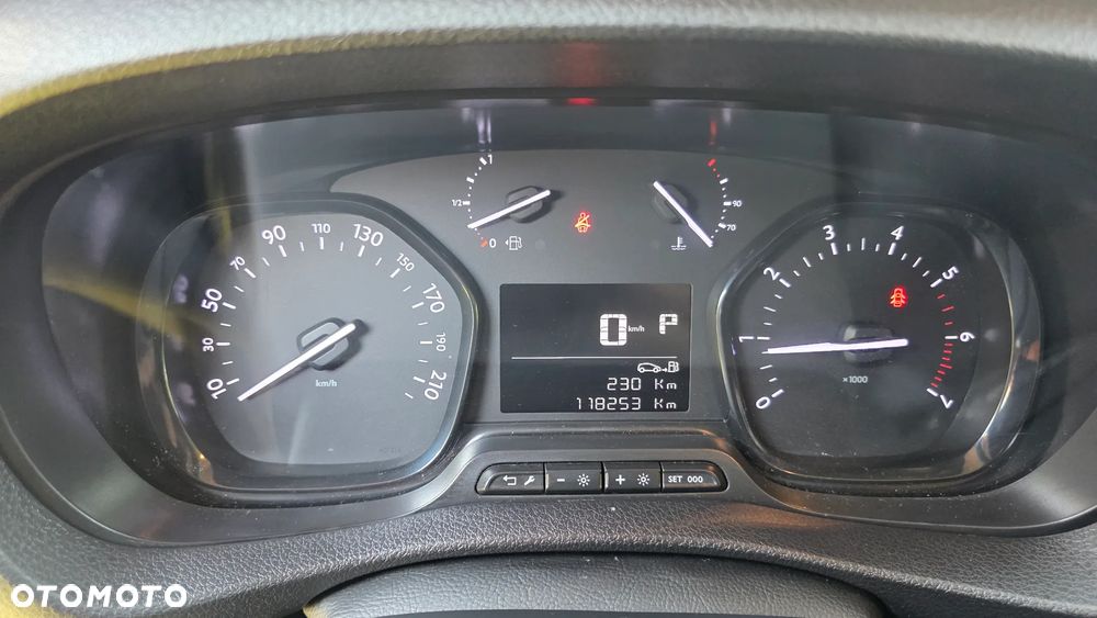 Toyota ProAce - 23