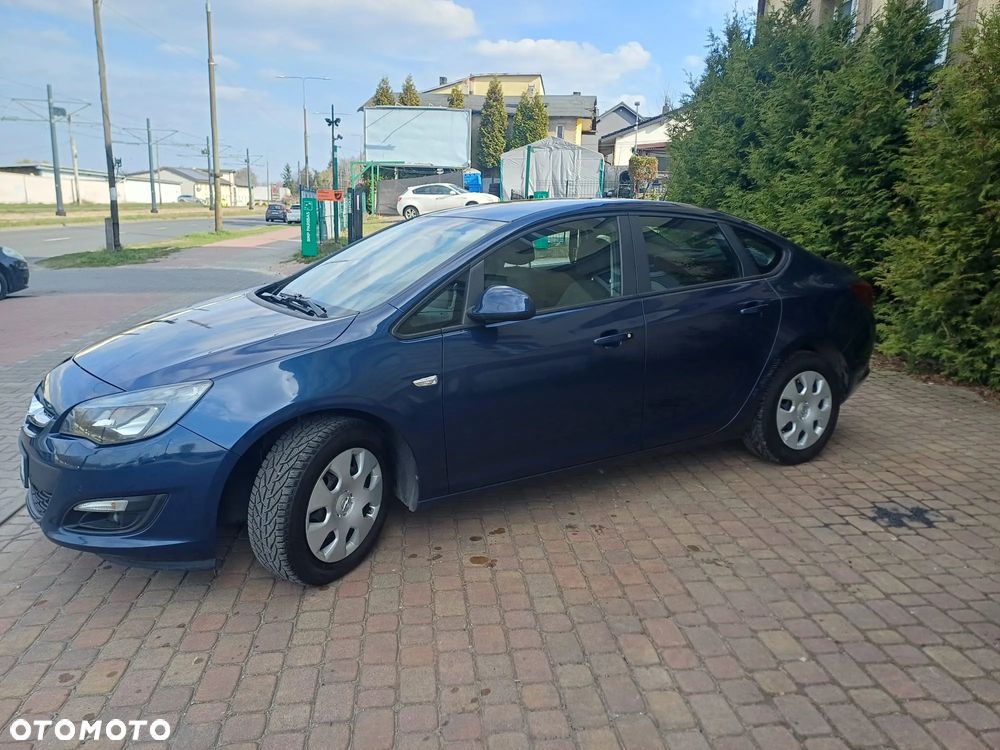 Opel Astra 1.6 Enjoy - 6