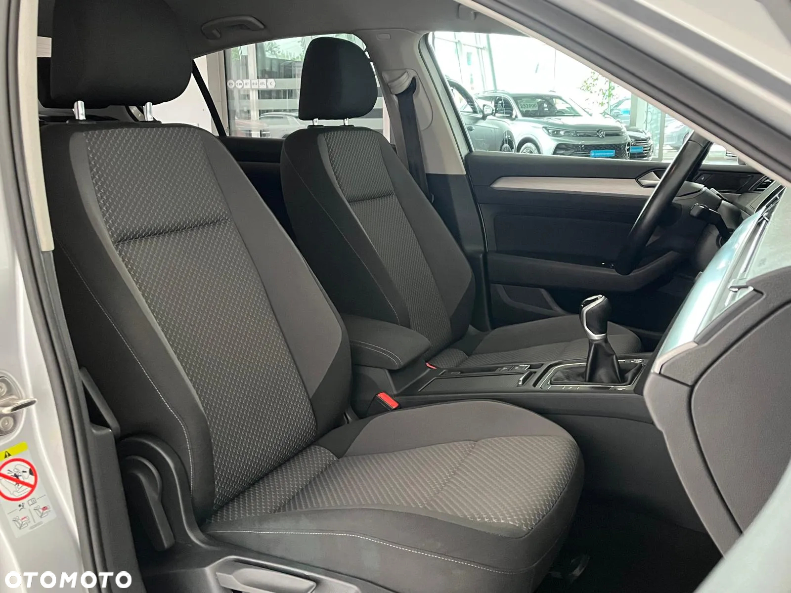 Volkswagen Passat 2.0 TDI EVO Essence - 21