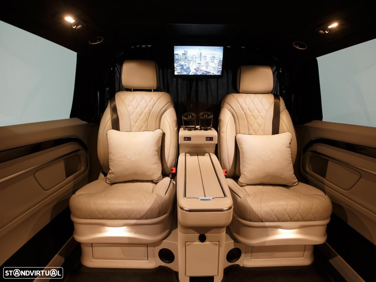 Mercedes-Benz V 300 d Longo Avantgarde - 22