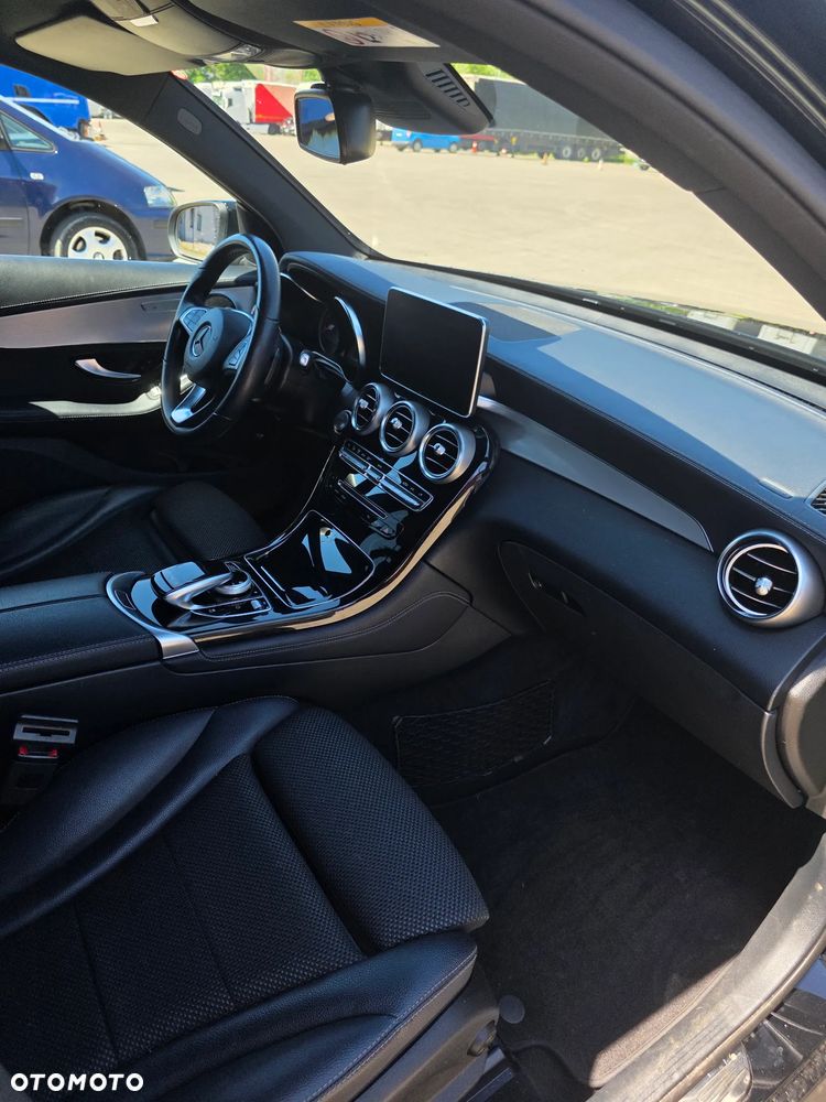 Mercedes-Benz GLC 250 4-Matic - 28