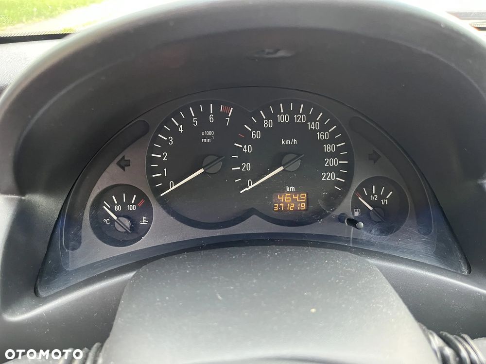 Opel Corsa - 8