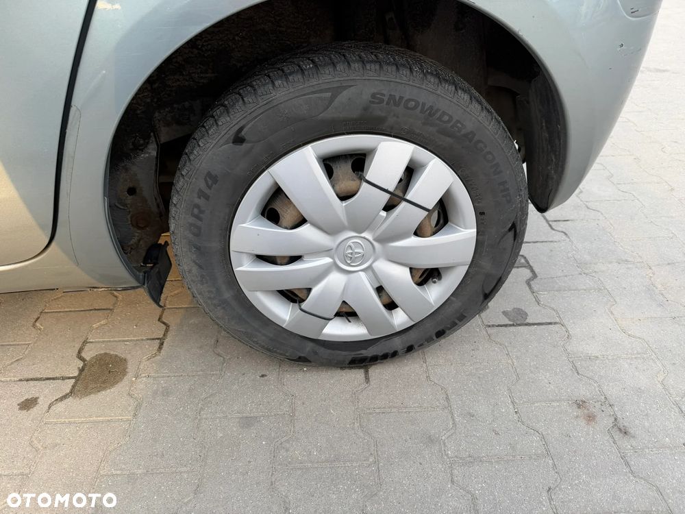 Toyota Yaris 1.0 Luna EU5 - 25