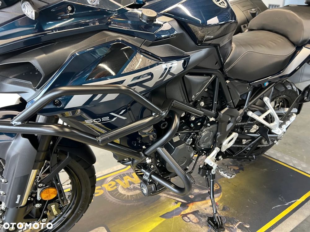 Benelli TRK 502X - 12
