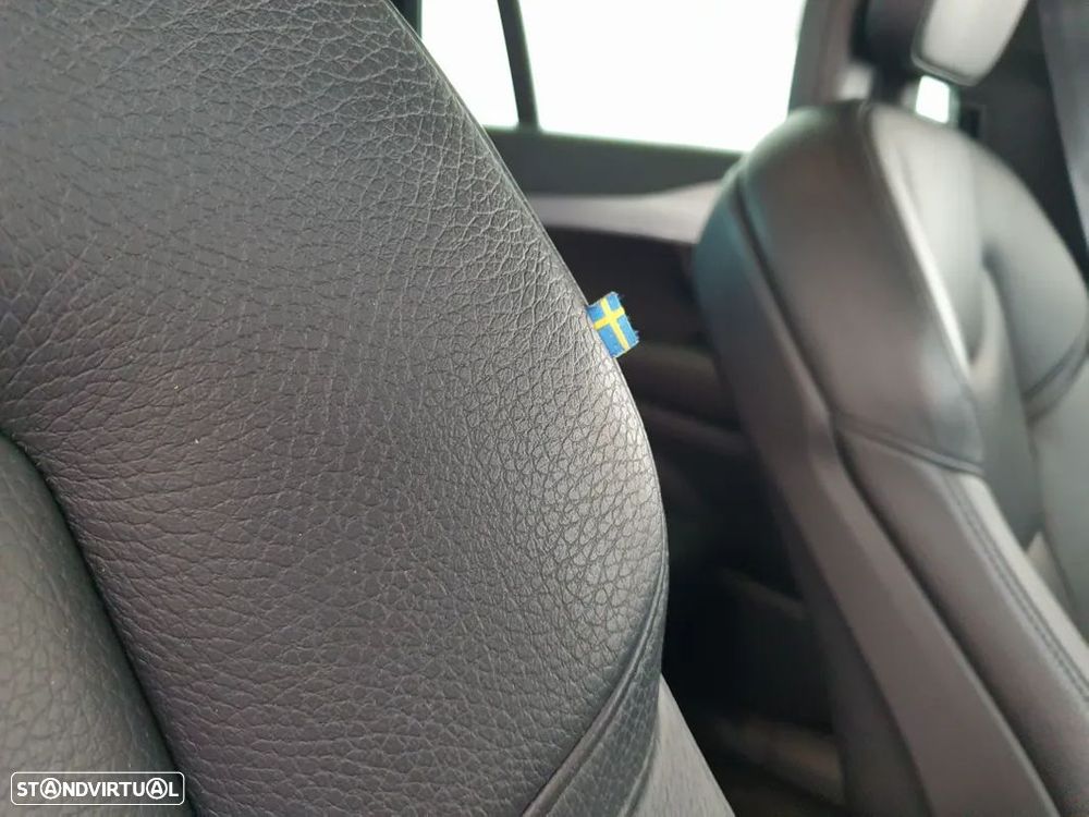Volvo XC 90 2.0 D4 Momentum - 38