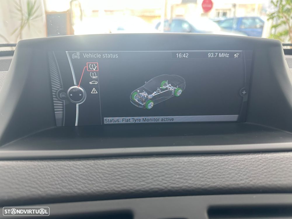 BMW 118 d Aut. Sport Line - 18