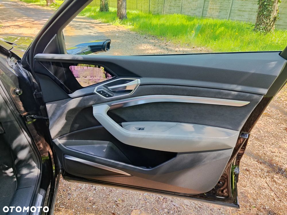 Audi e-tron 50 Quattro S Line - 13