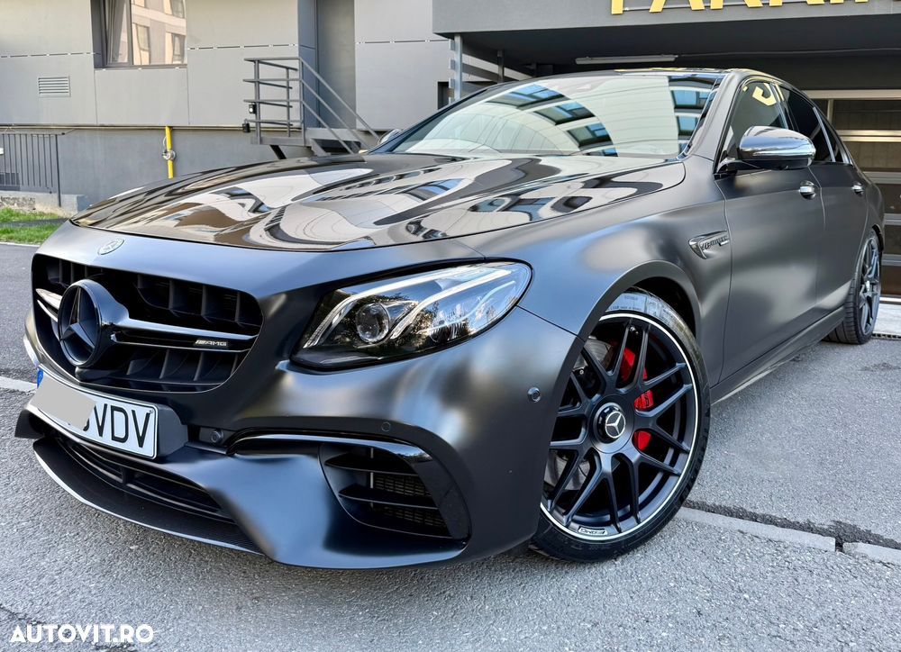 Mercedes-Benz E AMG 63 S 4MATIC - 1