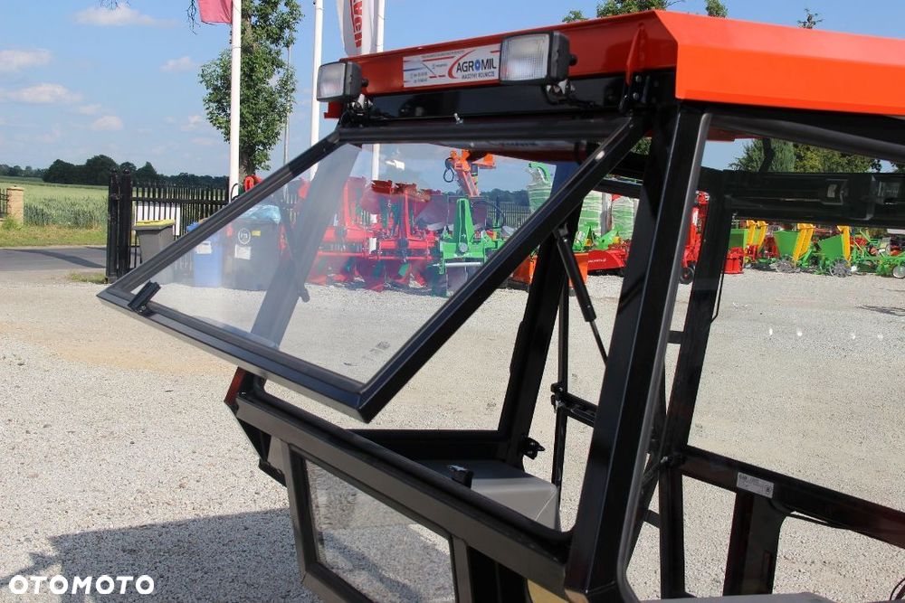 Kabina ursus bez błotników MF 235 KOJA SMOLNIKI transport - 5