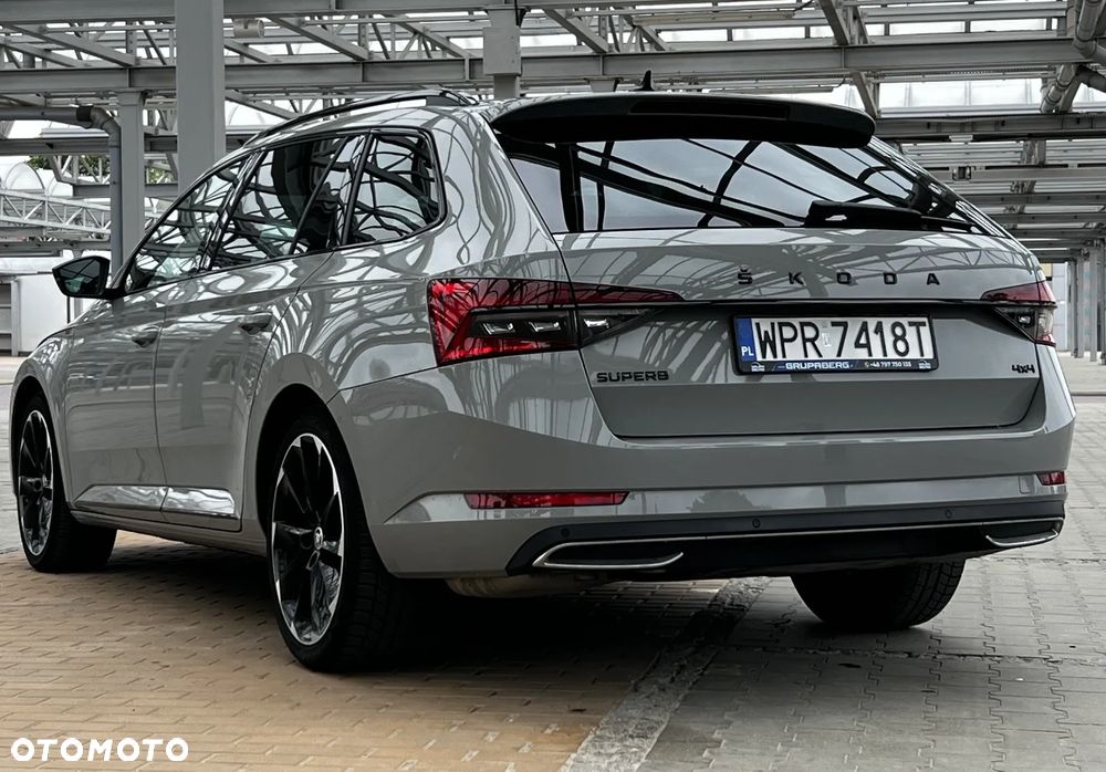 Skoda Superb 2.0 TDI SCR 4x4 Sportline DSG - 10