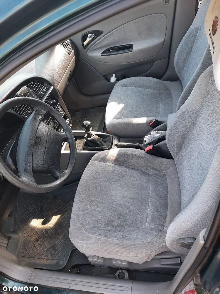 Daewoo Nubira - 4