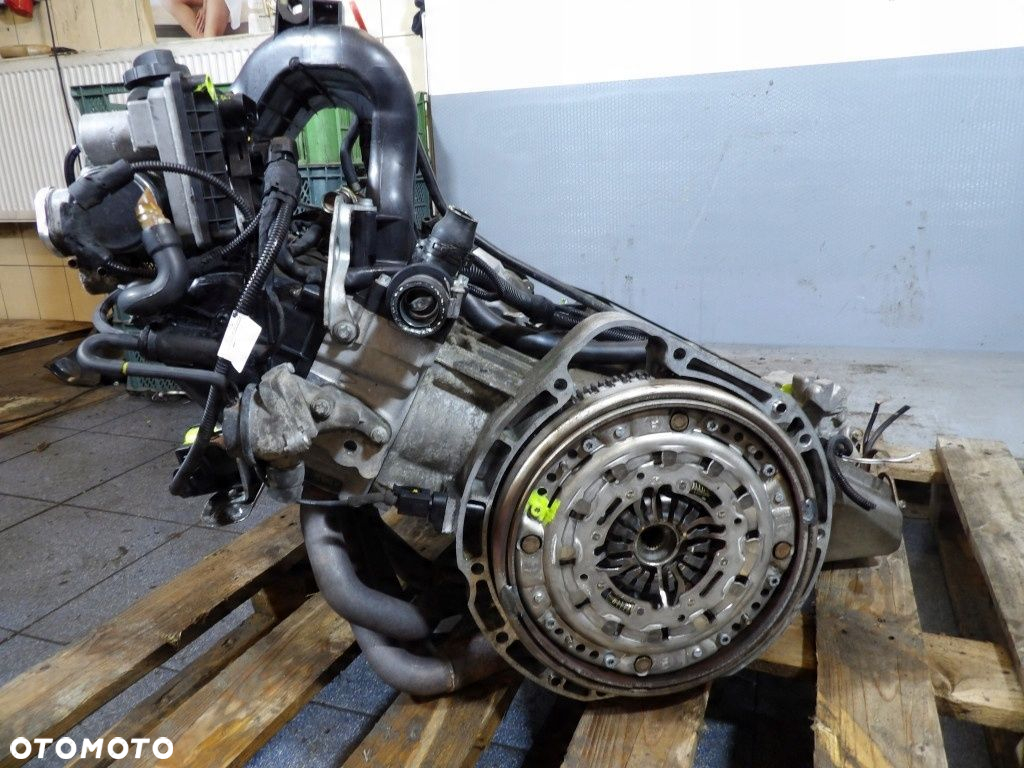 MERCEDES VANEO W414 SILNIK 1.9B 125KM A1660101905 - 2