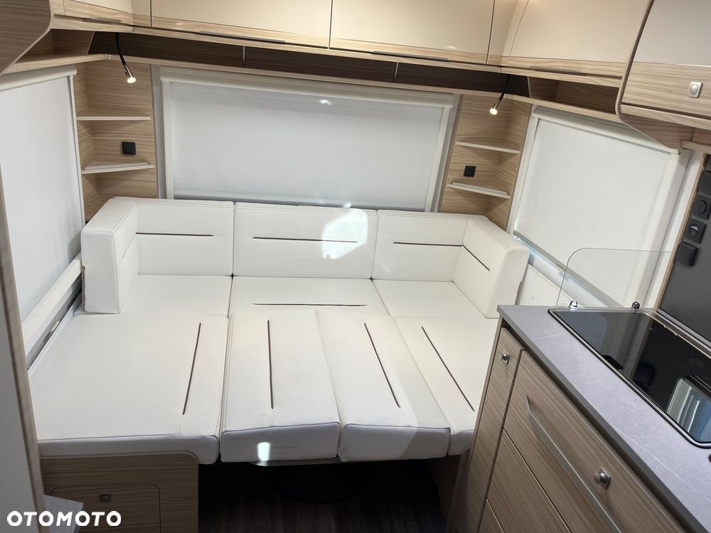 Fendt Caravan - 18