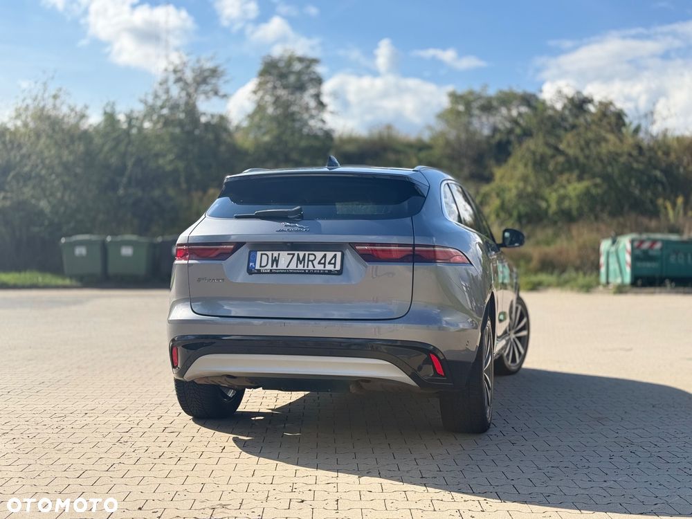Jaguar F-Pace 2.0 i4P AWD Pure - 32