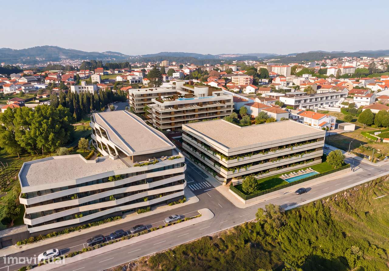 Apartamento T1 com varanda e 1 lg garagem | Piscina na cobertura - Grande imagem: 4/21