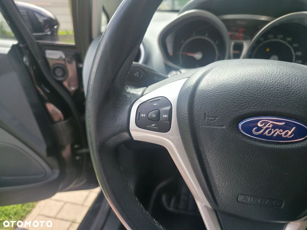 Ford Fiesta - 17