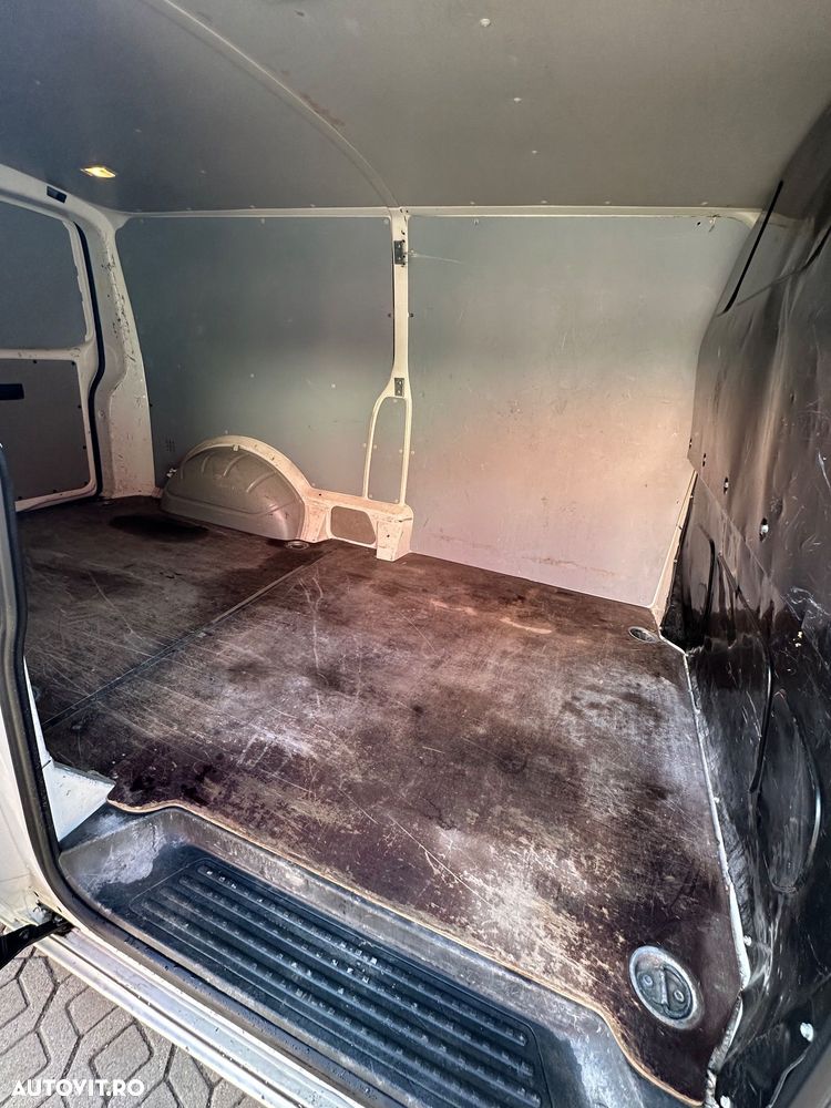 Volkswagen Transporter - 7