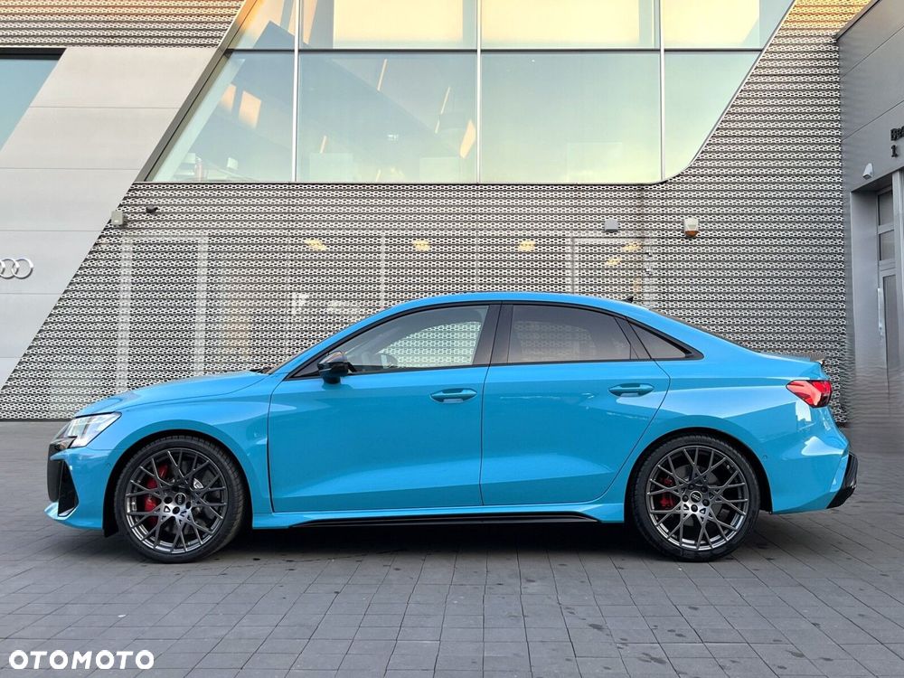 Audi RS3 Limousine - 9