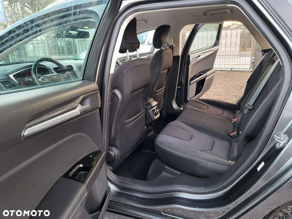 Ford Mondeo - 17