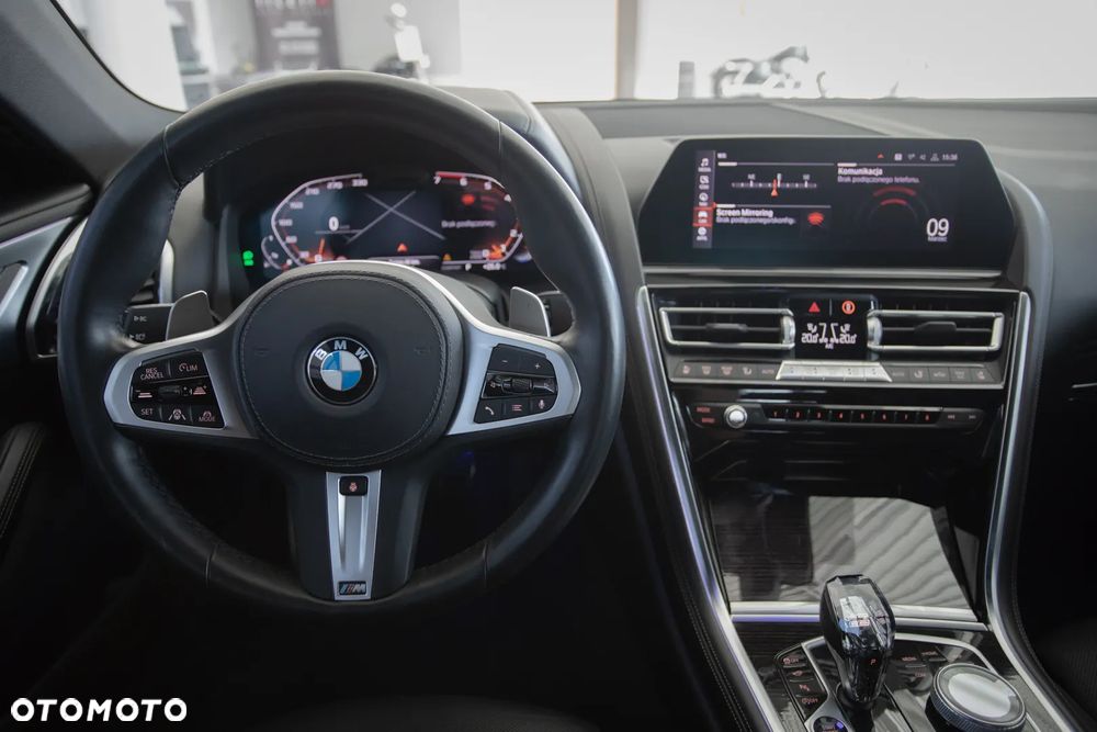 BMW Seria 8 M850i xDrive - 11