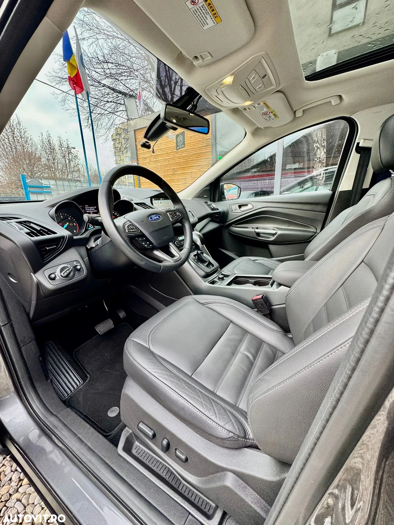 Ford Kuga 2.0 TDCi 4WD Powershift Titanium - 8